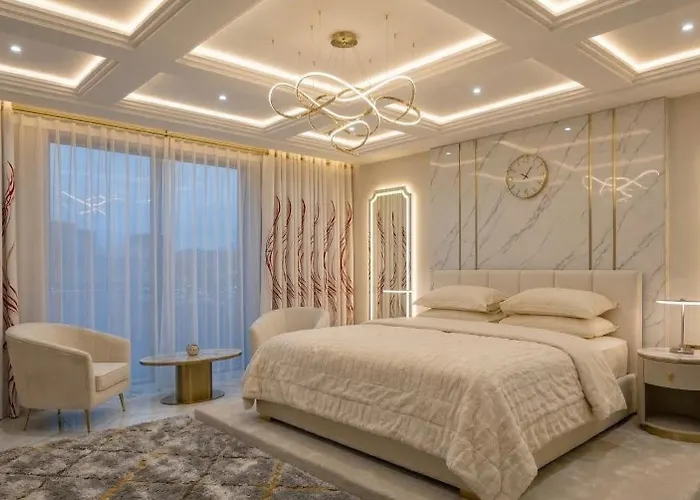 Gusto Hotel 2*